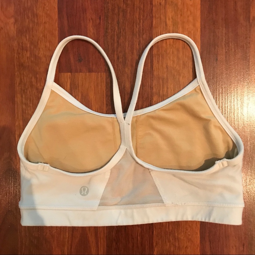 Lululemon white sports bra size 4